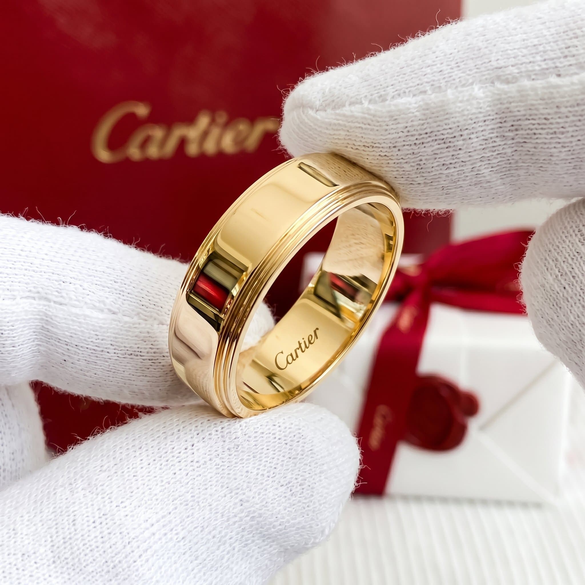 Золотое обручальное кольцо Cartier d'Amour, ширина 6 мм
