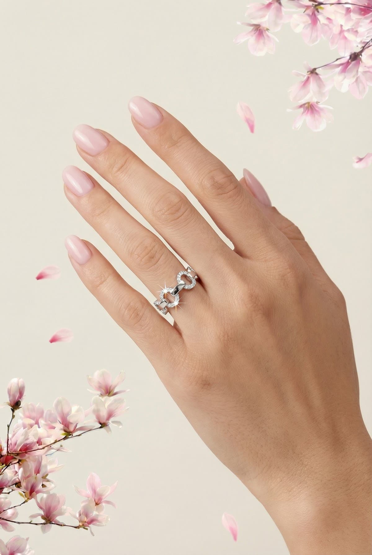 Золотое кольцо с бриллиантами 0,11ct