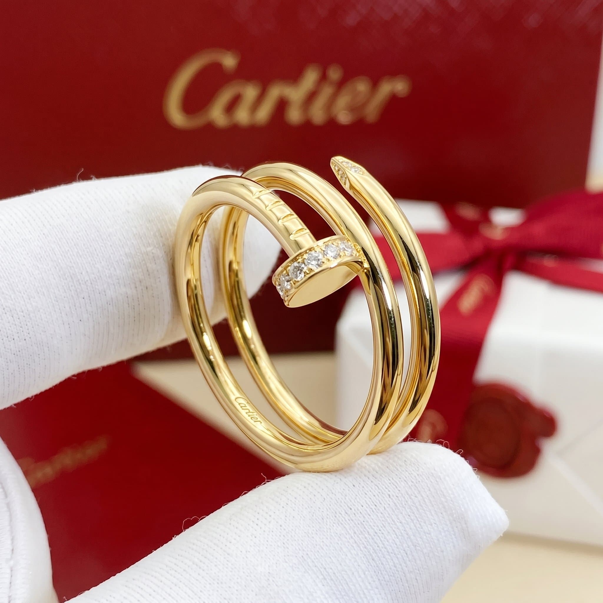 Золотое кольцо Cartier Juste un Clou (гвоздь) с бриллиантами, двойная модель, Жёлтое золото