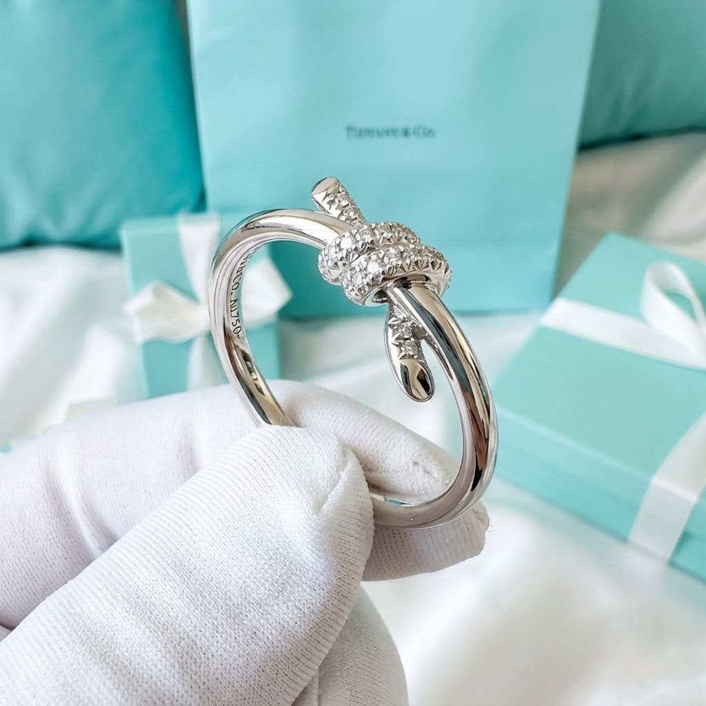 Кольцо Tiffany Knot в желтом золоте с бриллиантами — фото 4