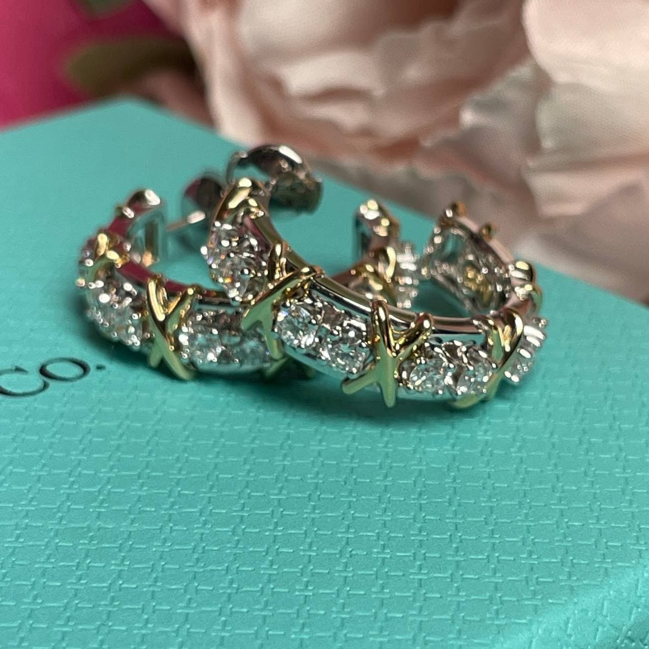 Серьги Tiffany Shlumberger (белое/желтое золото 750)