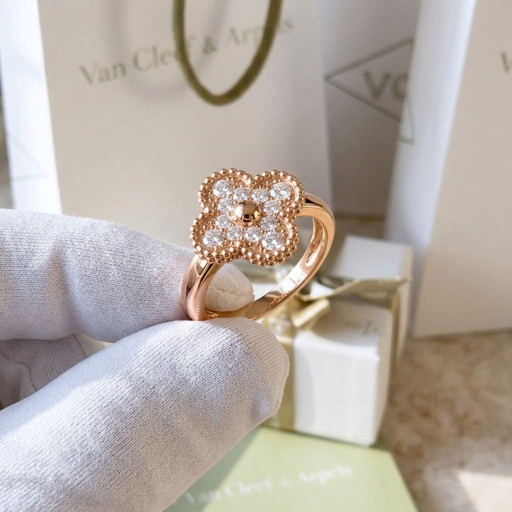 Кольцо Van Cleef & Arpels Vintage Alhambra с бриллиантами — фото 3