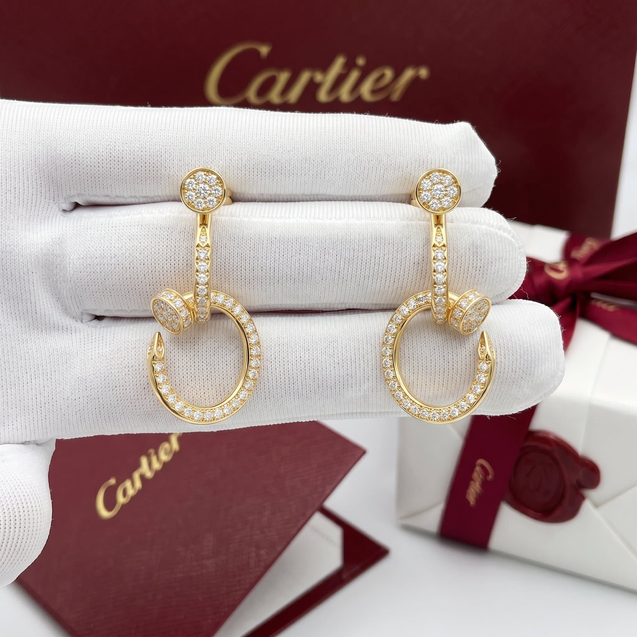 Золотые серьги Cartier Juste un Clou (гвоздь) с бриллиантами, двойная модель, паве