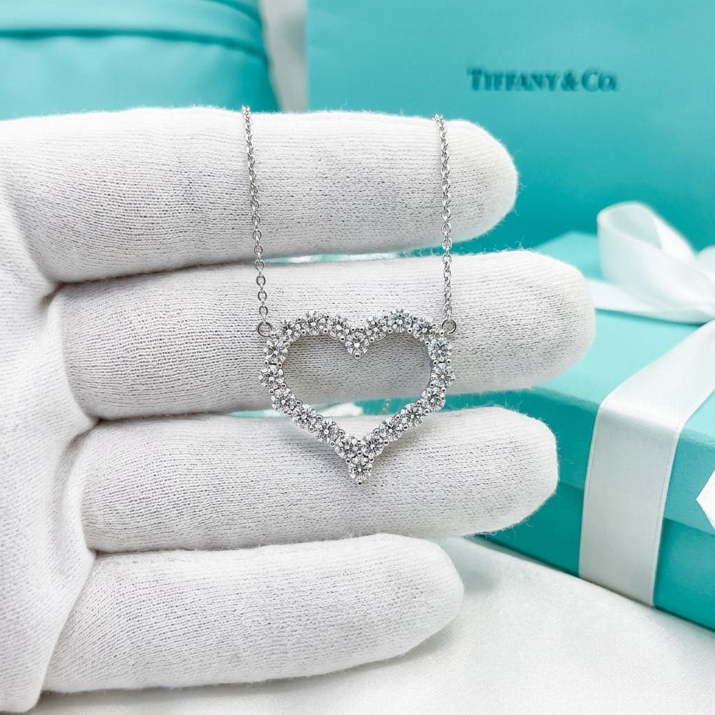 Кулон Tiffany Hearts с бриллиантами на цепочке