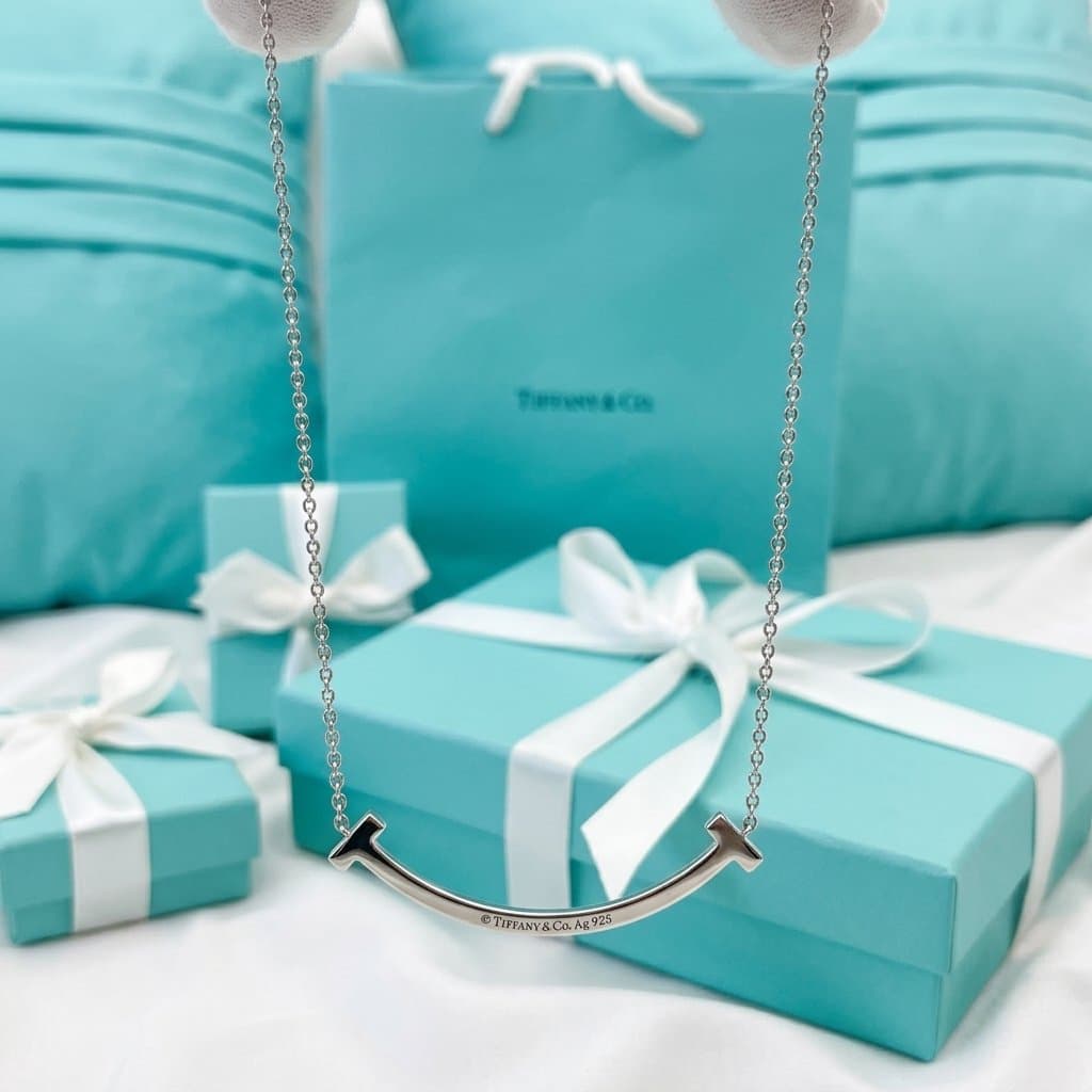 Кулон Tiffany T Smile Medium с бриллиантами — фото 3