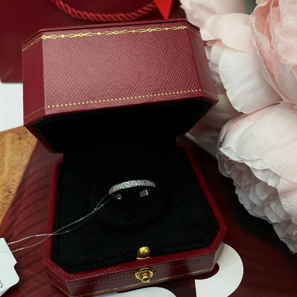 Кольцо Cartier Love Pave тонкая модель (белое золото 585) — фото 4