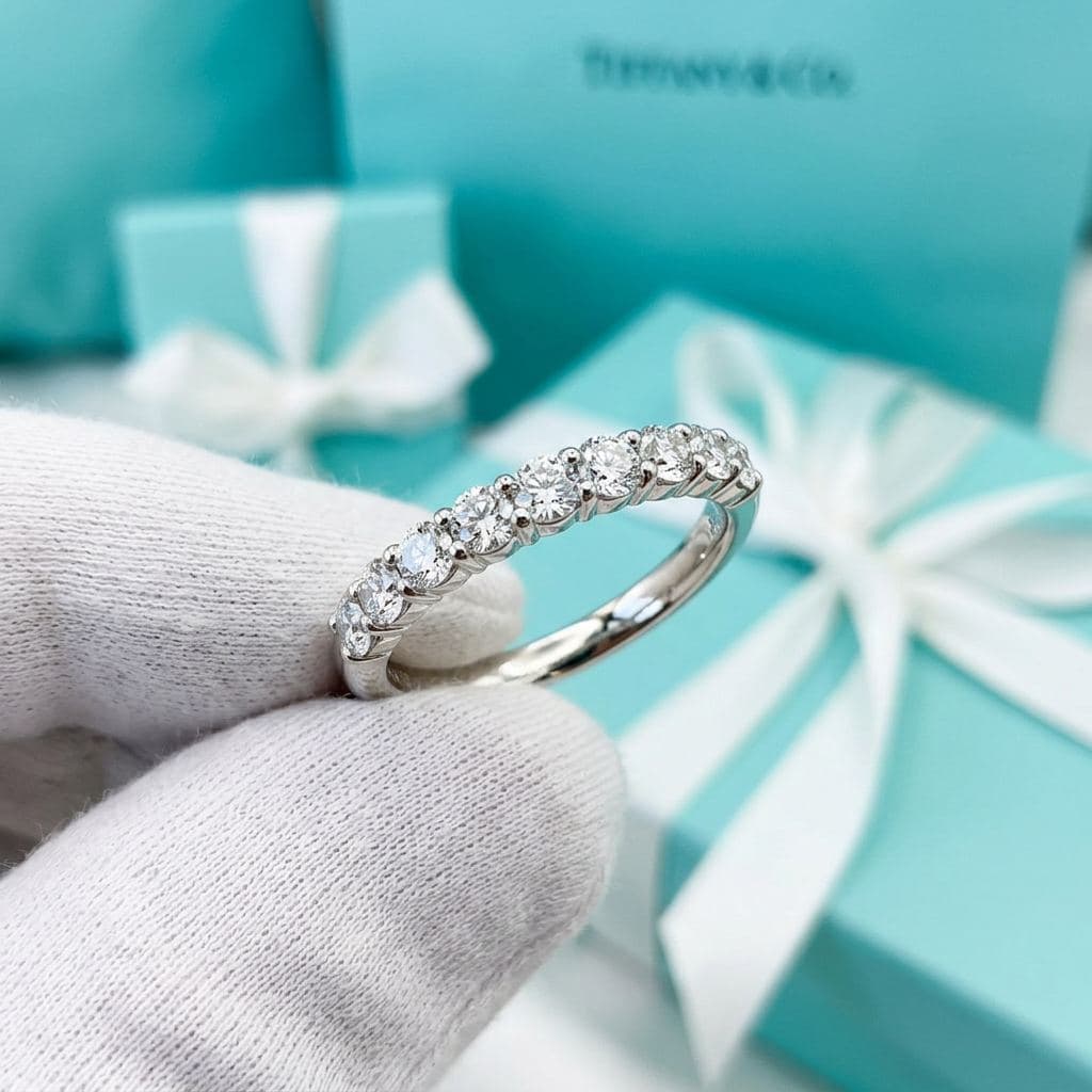 Кольцо Tiffany Forever из платины с бриллиантами, 2.2 мм, Белое золото