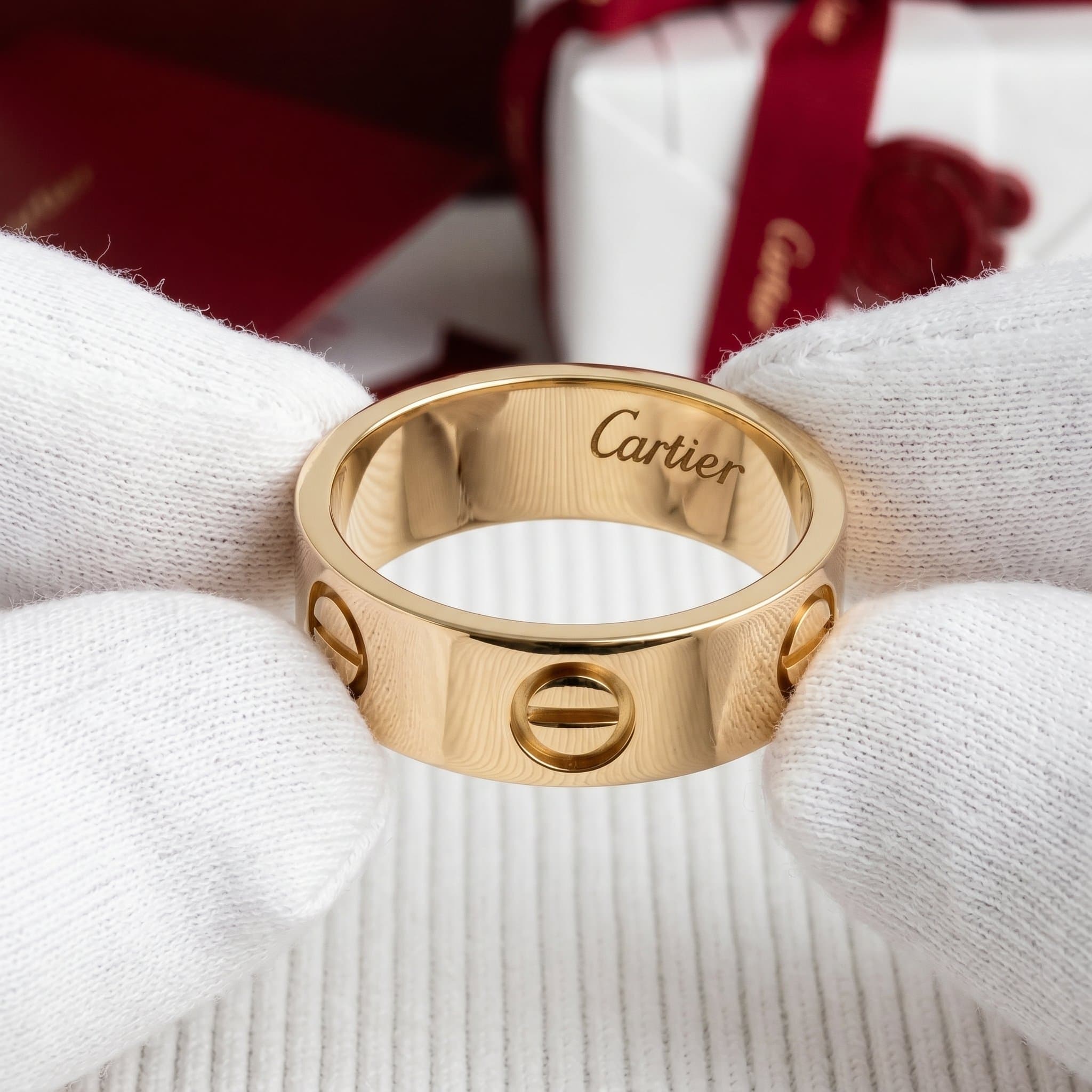 Золотое кольцо Cartier Love, классическая модель, Жёлтое золото
