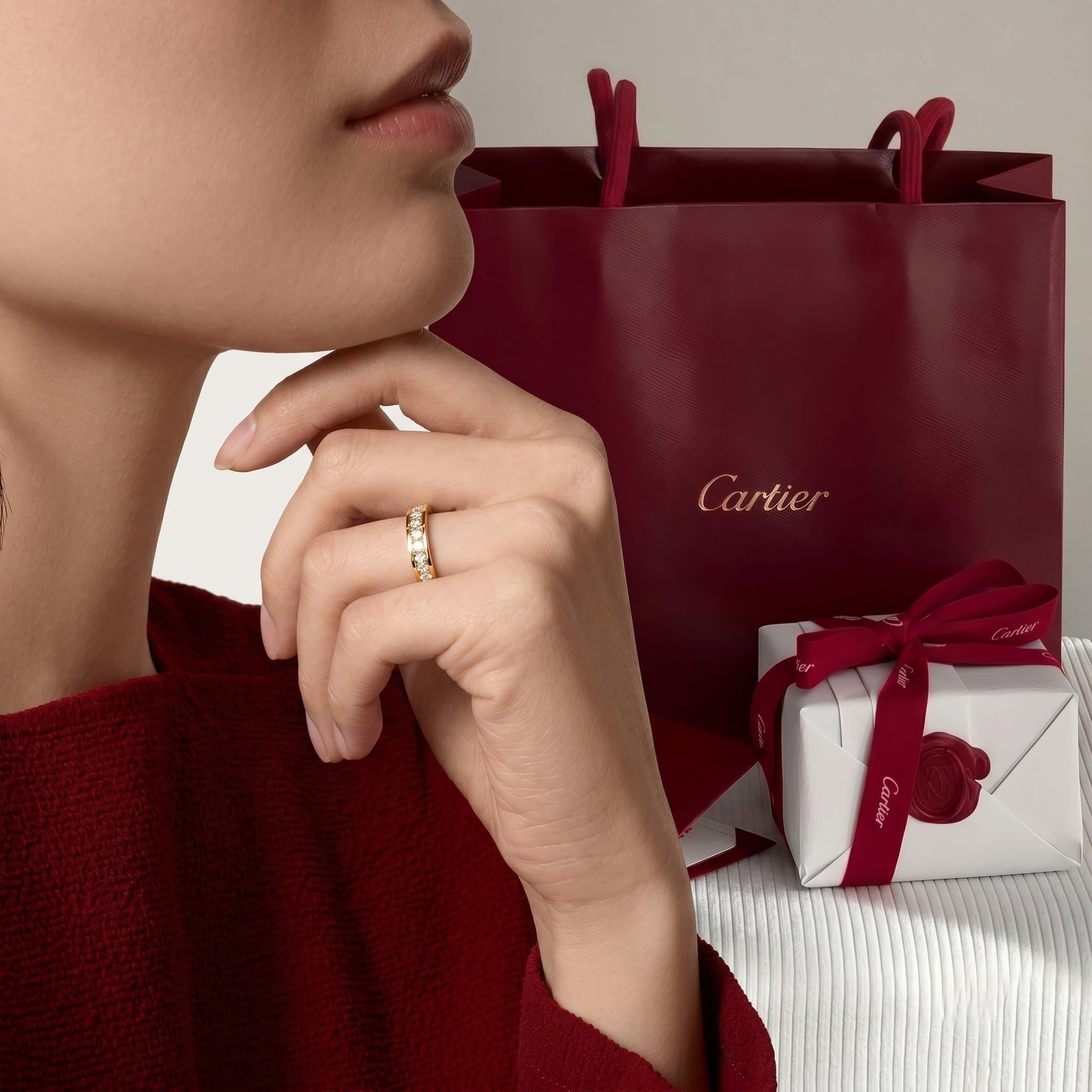 Золотое обручальное кольцо Cartier Maillon Panthère с бриллиантами, частичное паве — фото 2
