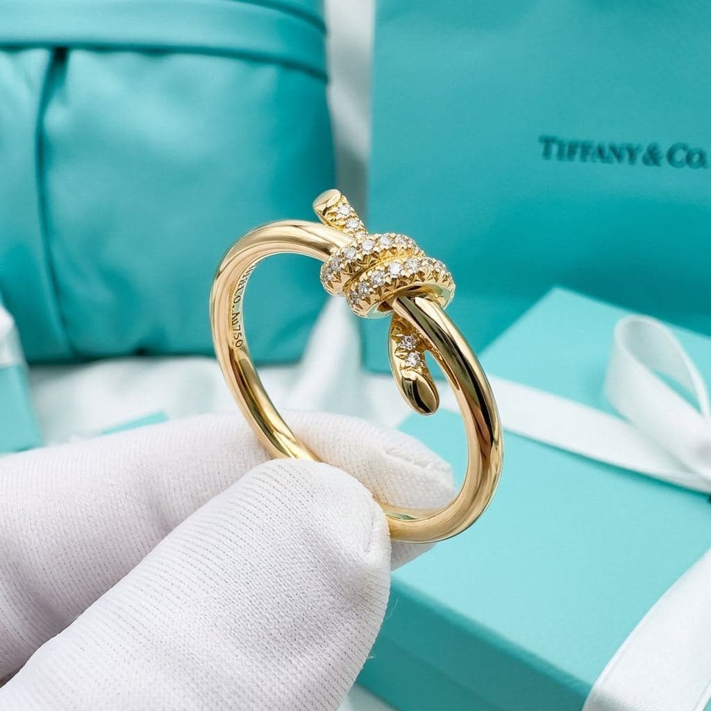 Кольцо Tiffany Knot в желтом золоте с бриллиантами, Жёлтое золото