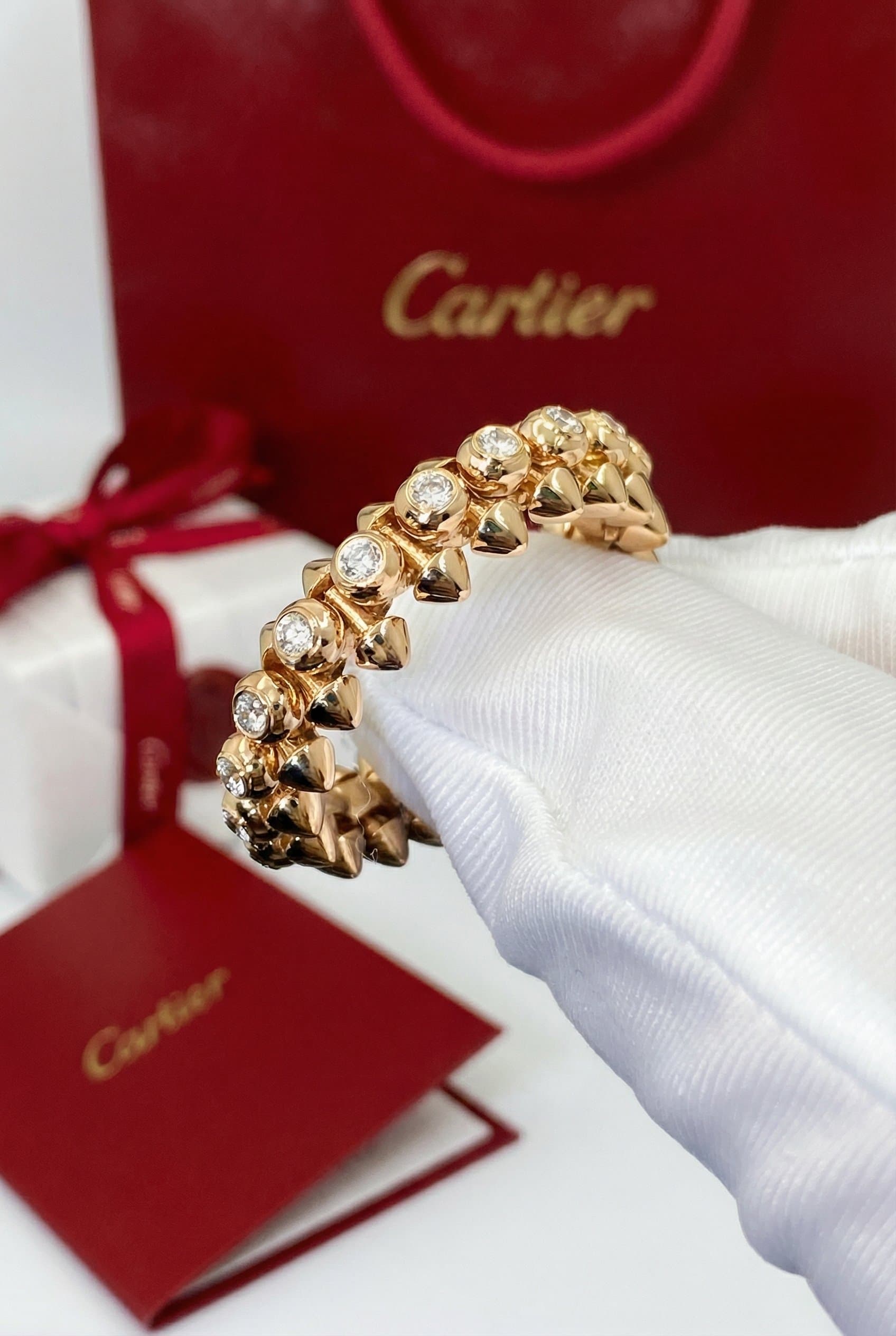 Золотое кольцо Cartier Clash de Cartier с бриллиантами — фото 3