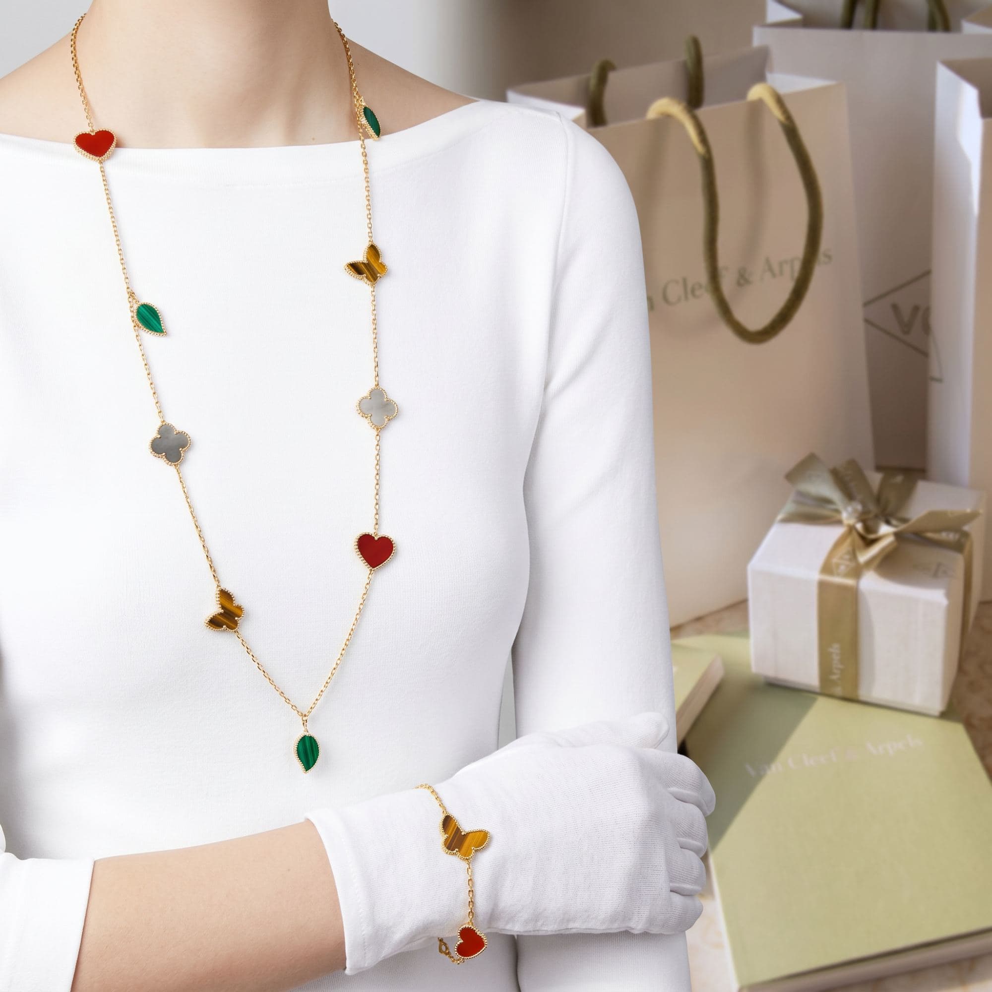 Браслет Van Cleef & Arpels Lucky Alhambra, 4 мотива — фото 2