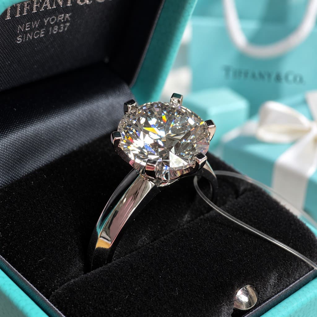 Tiffany & Co. Кольцо Tiffany с бриллиантом 4,06ct (модель #2)