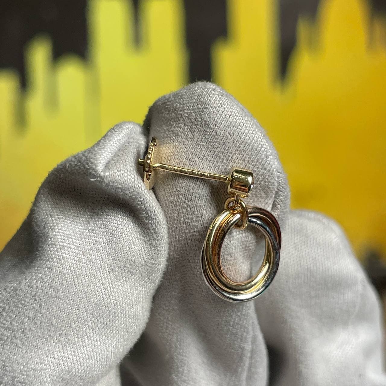Серьги Cartier Trinity с бриллиантами 0,11 ct — фото 3
