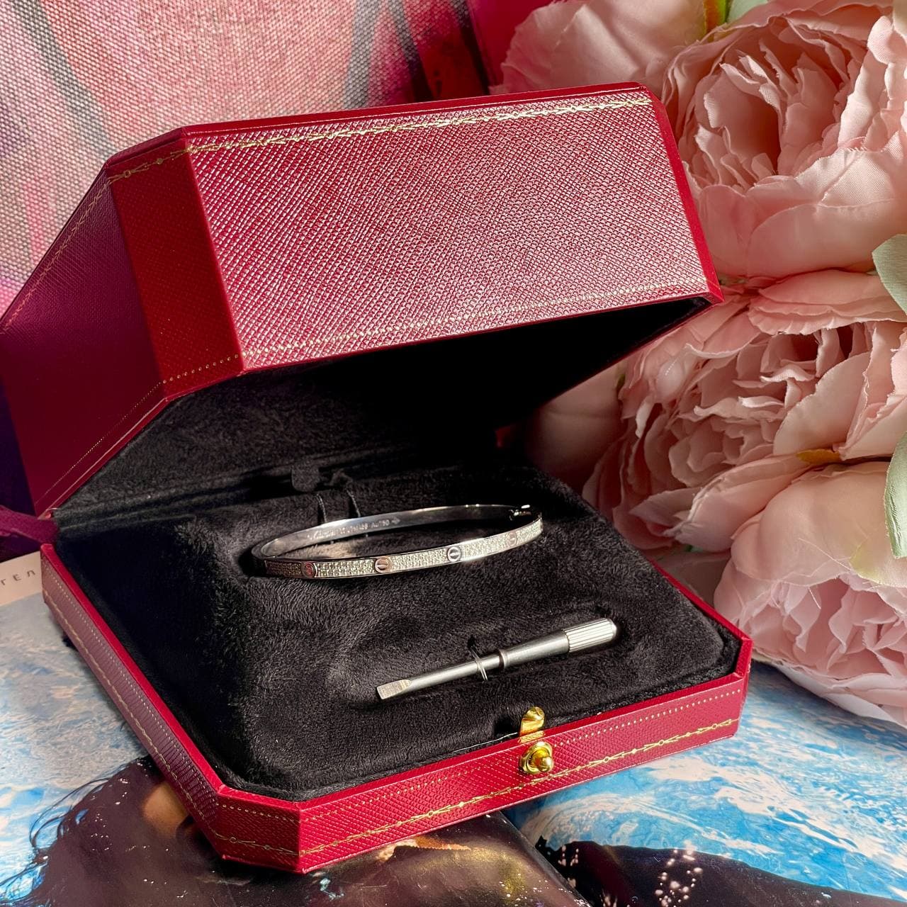 Браслет Cartier Love Pave узкая модель (белое золото 585) — фото 6
