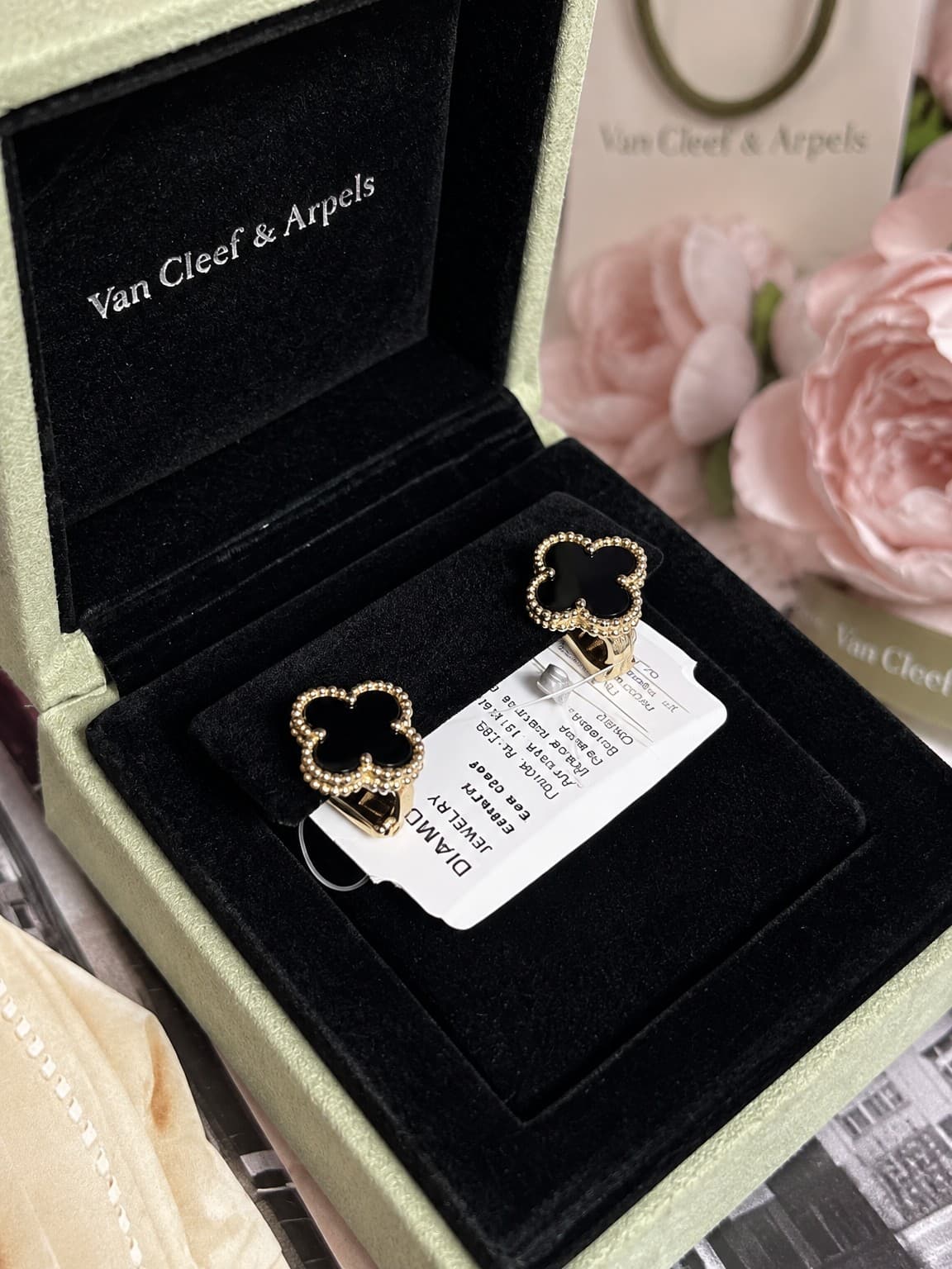 Серьги Van Cleff Vintage Alhambra с ониксом, Жёлтое золото