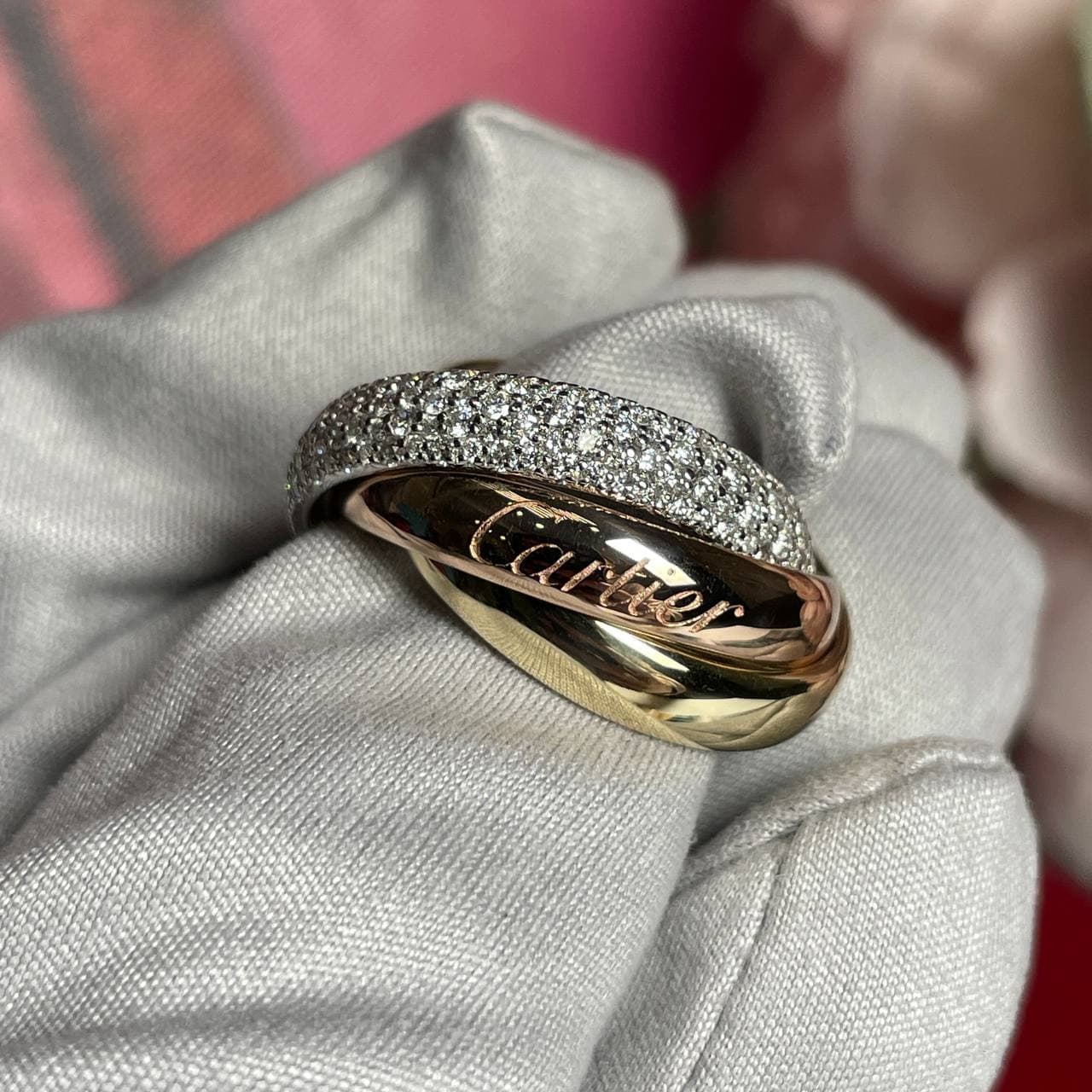 Кольцо Cartier Trinity Large model 4,4 мм с бриллиантами (золото 585), Белое и жёлтое золото