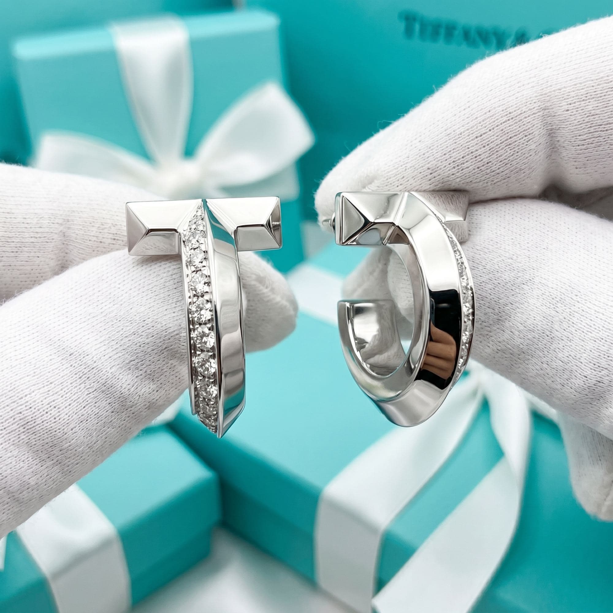 Серьги-кольца Tiffany T1 из розового золота с бриллиантами — фото 4