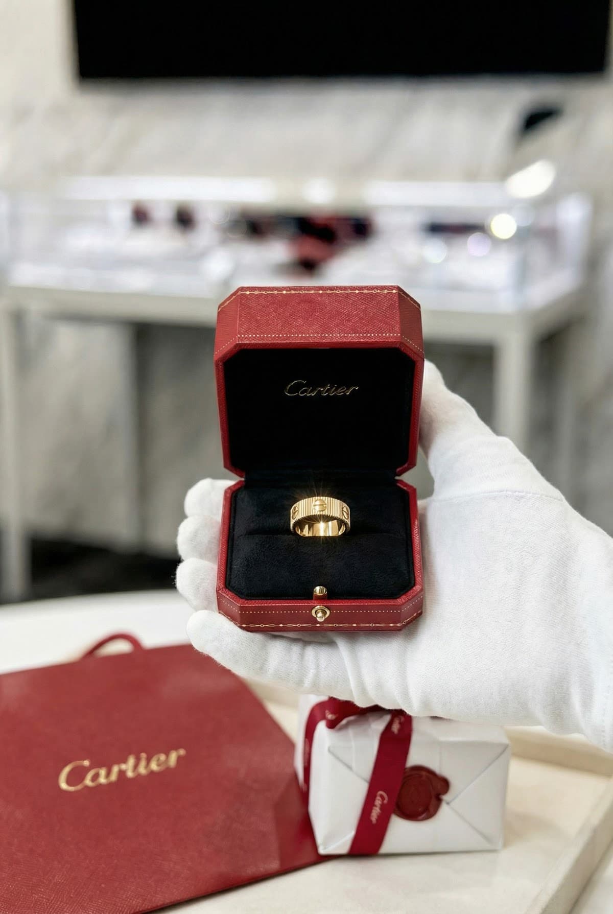Золотое кольцо Cartier LOVE Unlimited, Золото