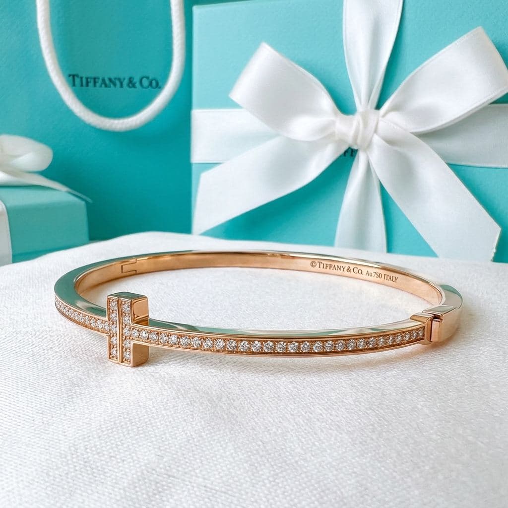 Браслет Tiffany T из розового золота с бриллиантами
