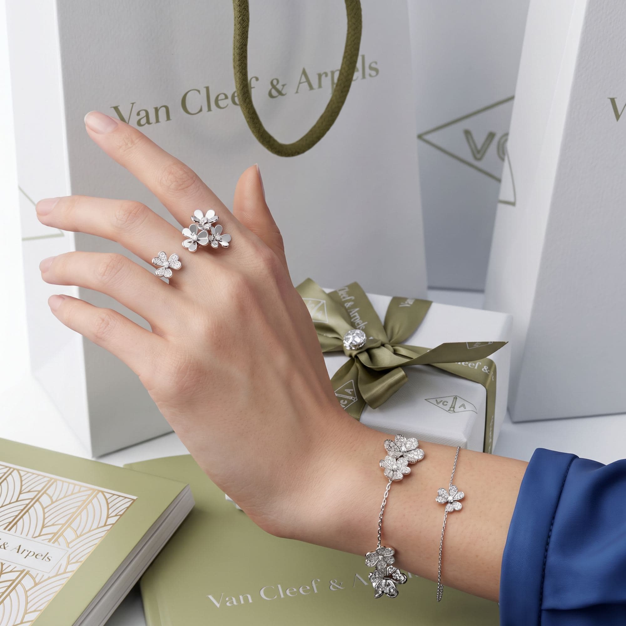Браслет Van Cleef & Arpels Flora Frivole, 5 цветов — фото 3