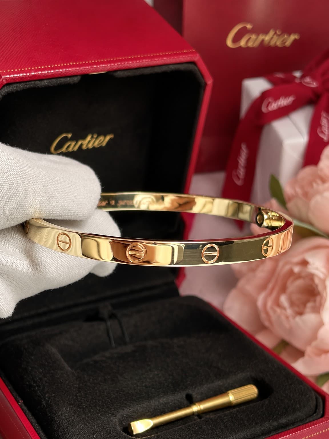 Cartier NEW Браслет Cartier Love средняя модель без бриллиантов