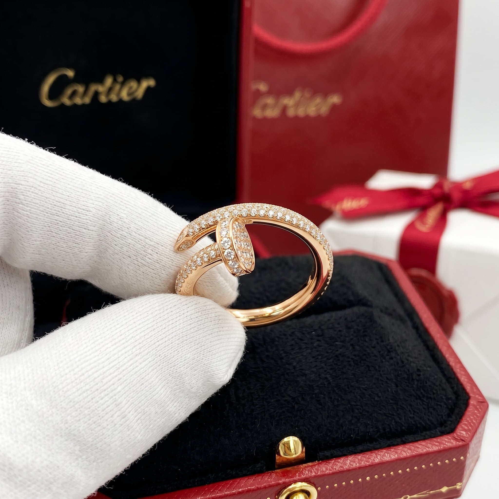 Золотое кольцо Cartier Juste un Clou (гвоздь) с бриллиантами, классическая модель, паве — фото 4
