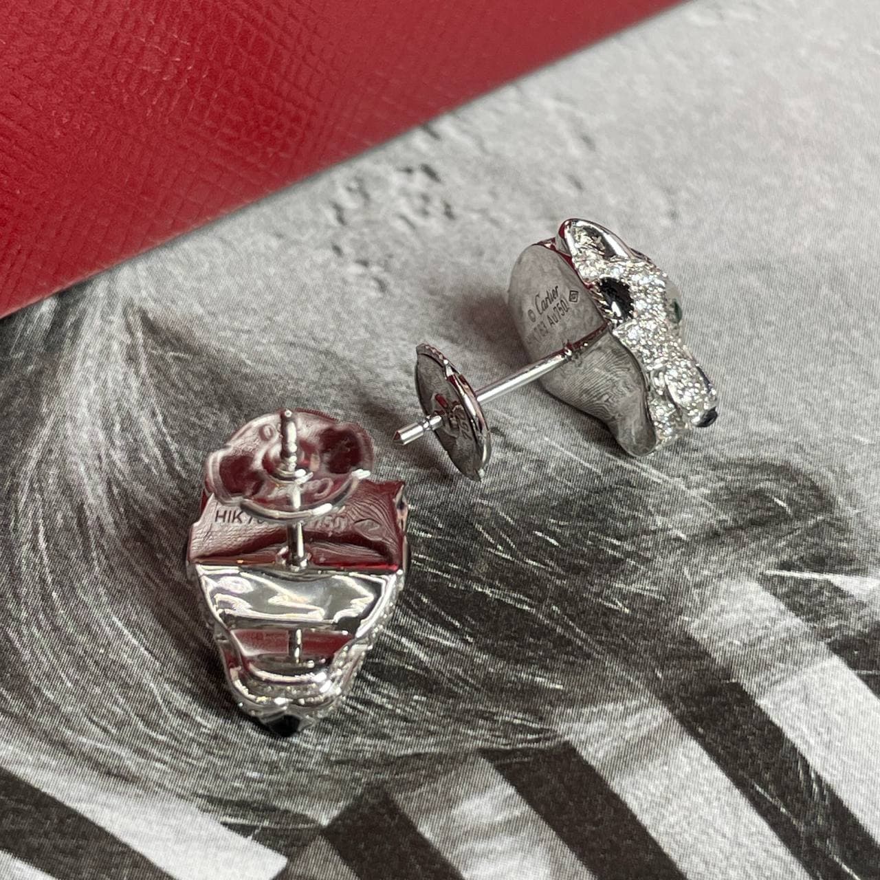 Серьги Cartier Panthere с бриллиантами 0,70 ct (белое золото 750) — фото 3