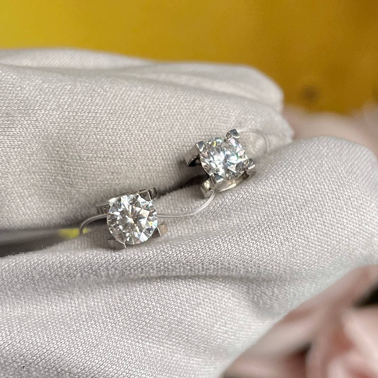 Серьги Cartier пусеты (LAB) (белое золото 585)
