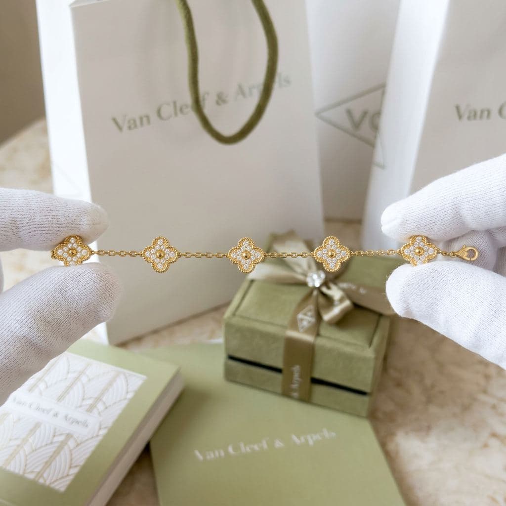 Браслет Van Cleef & Arpels Vintage Alhambra, 5 мотивов, желтое золото, бриллианты