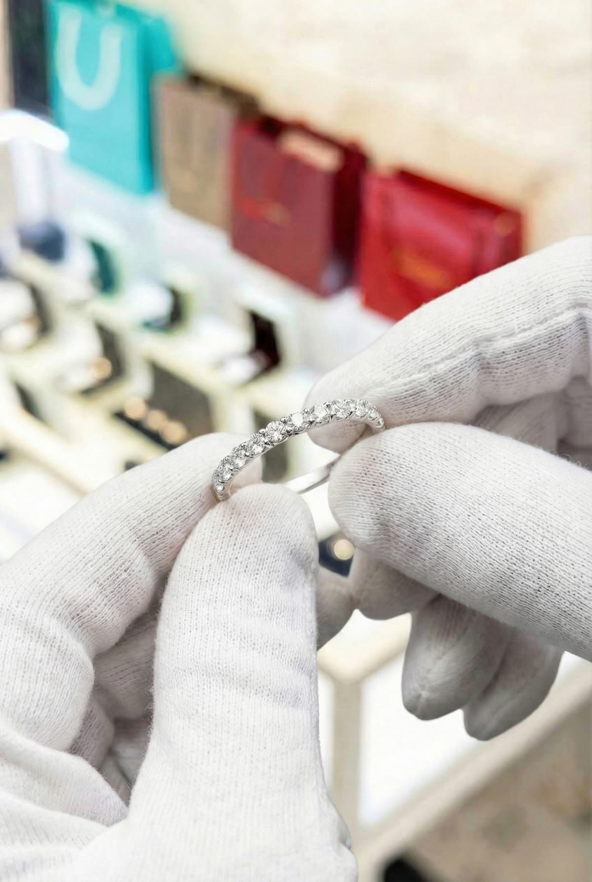 Золотые обручальные кольца с бриллиантами Tiffany & Co. — фото 3