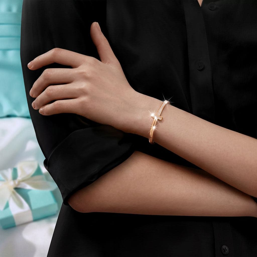 Браслет Tiffany T — T1 Wide с бриллиантами, розовое золото — фото 5