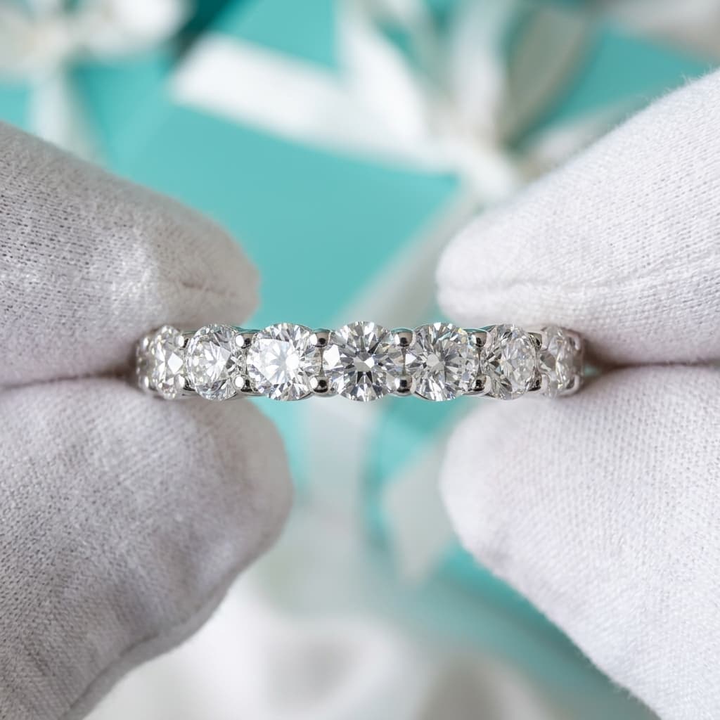 Кольцо Tiffany Forever из платины с бриллиантами, ширина 3 мм, Белое золото