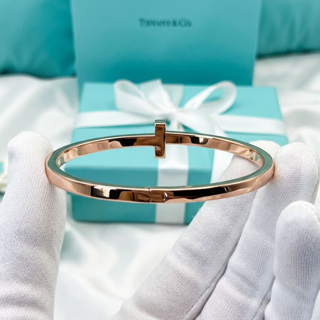 Браслет Tiffany T — T1 Narrow Hinged Bangle в розовом золоте