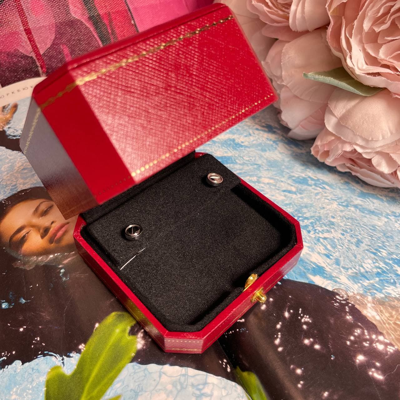 Серьги Cartier Love винты (белое золото 585)