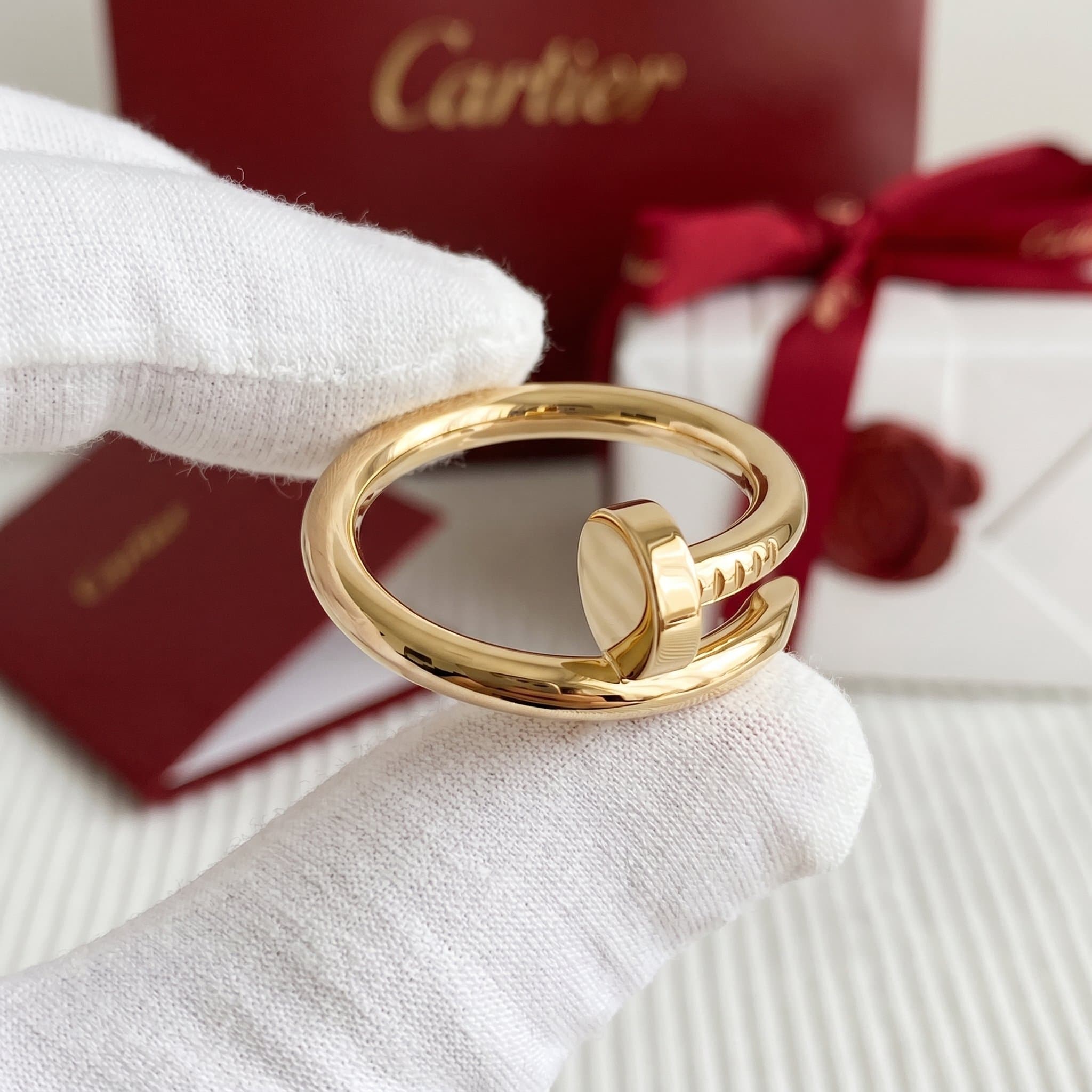 Золотое кольцо Cartier Juste un Clou (гвоздь), классическая модель, Жёлтое золото