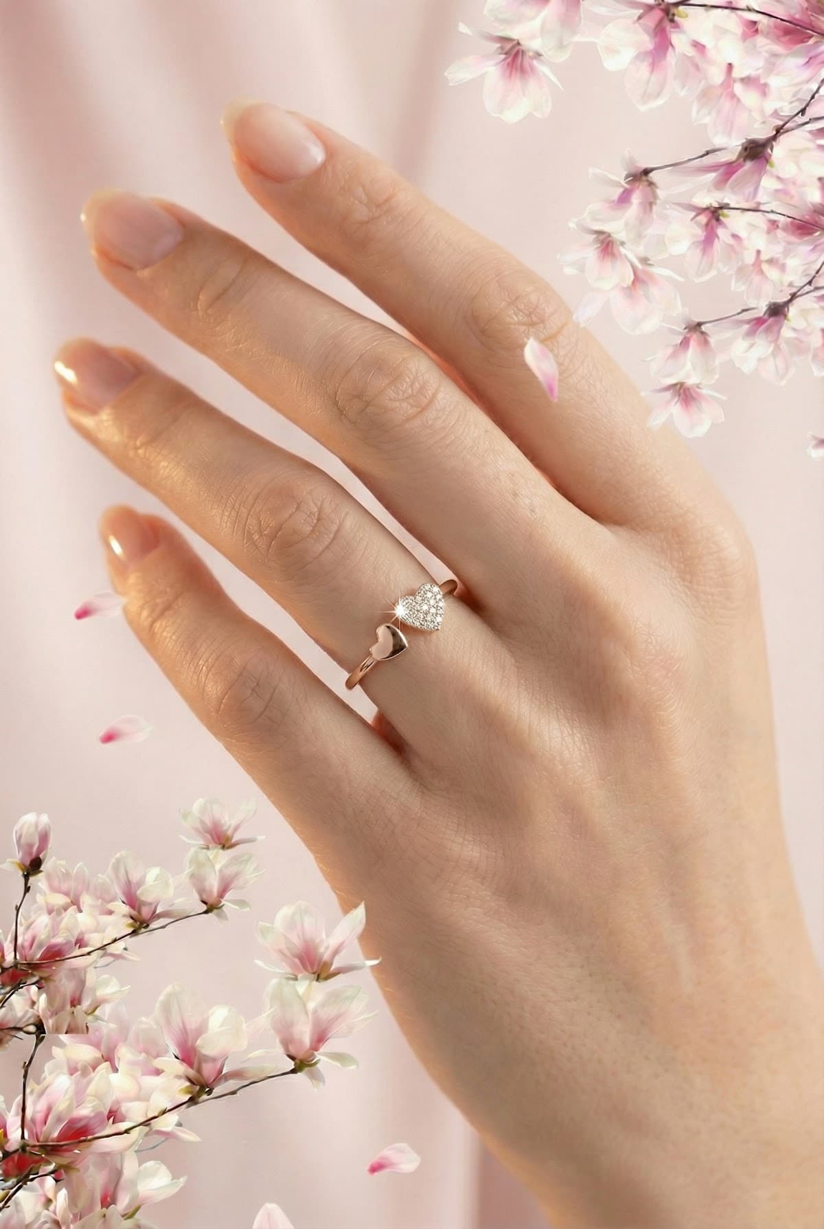 Золотое кольцо с бриллиантами 0,102ct