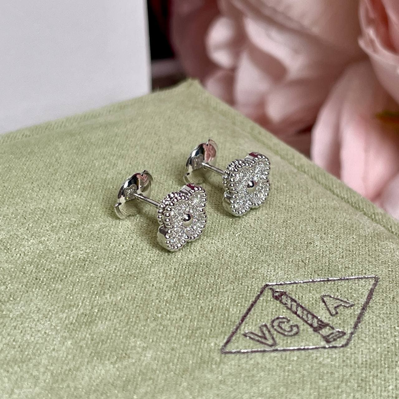 Серьги Van Cleef с бриллиантами 0,16ct (белое золото 750) — фото 3