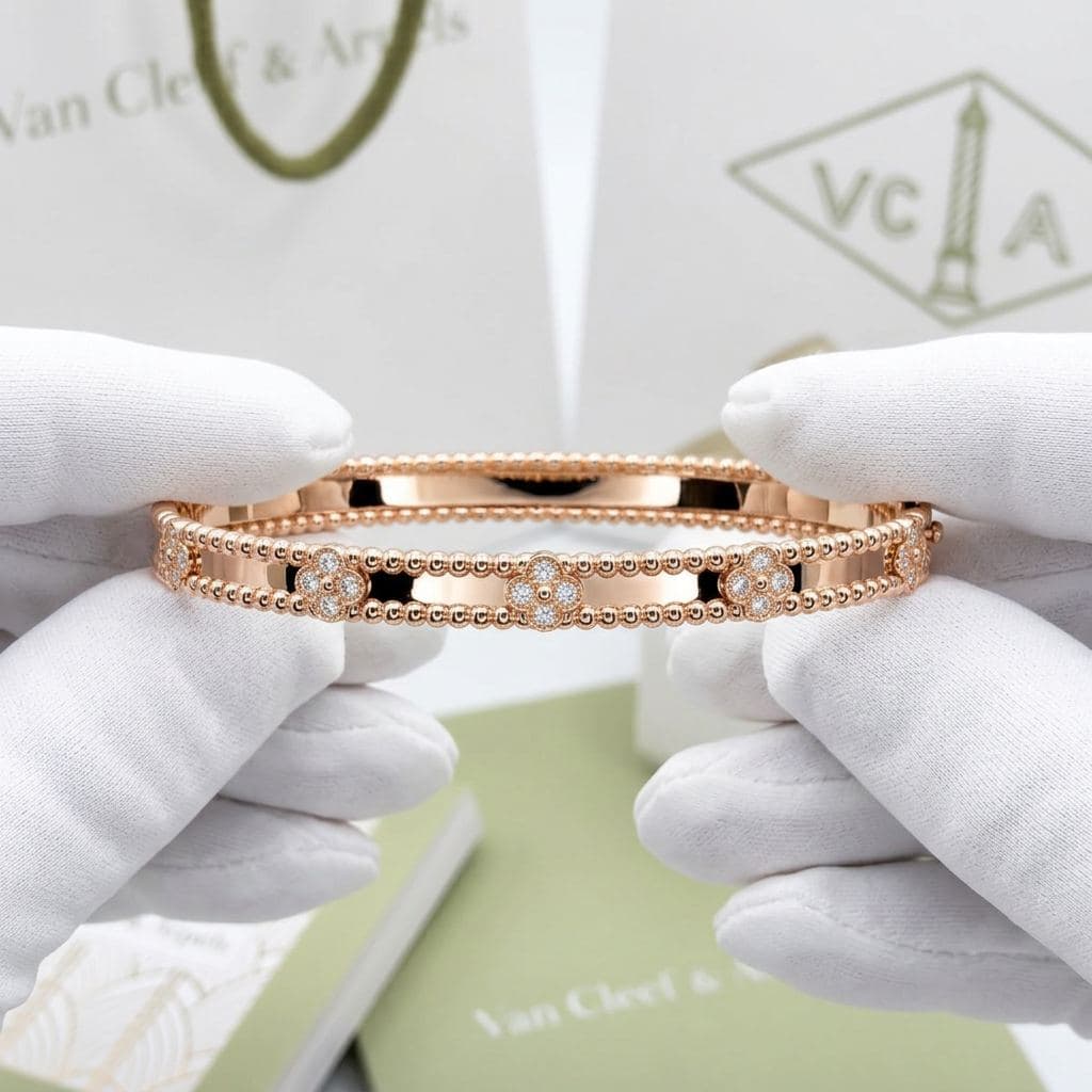 Браслет Van Cleef & Arpels Perlée sweet clovers, extra small model, Жёлтое золото