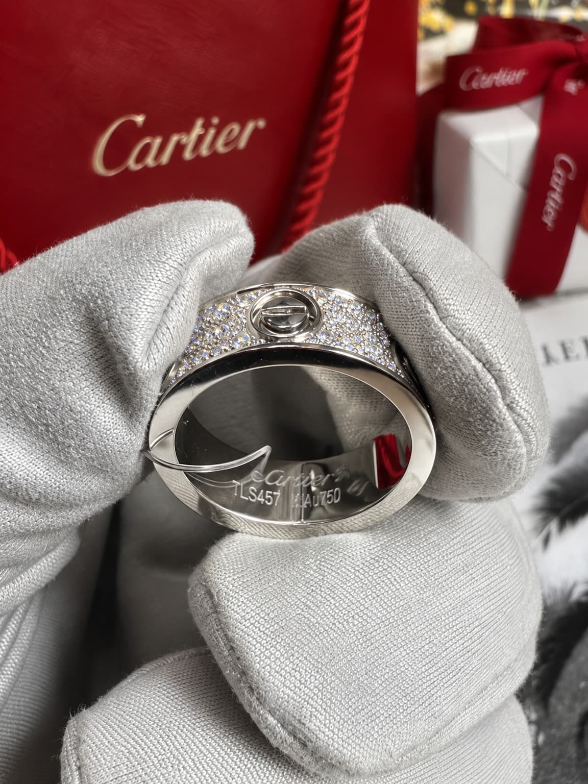 Cartier Кольцо Cartier Love Pave 0,79 ct