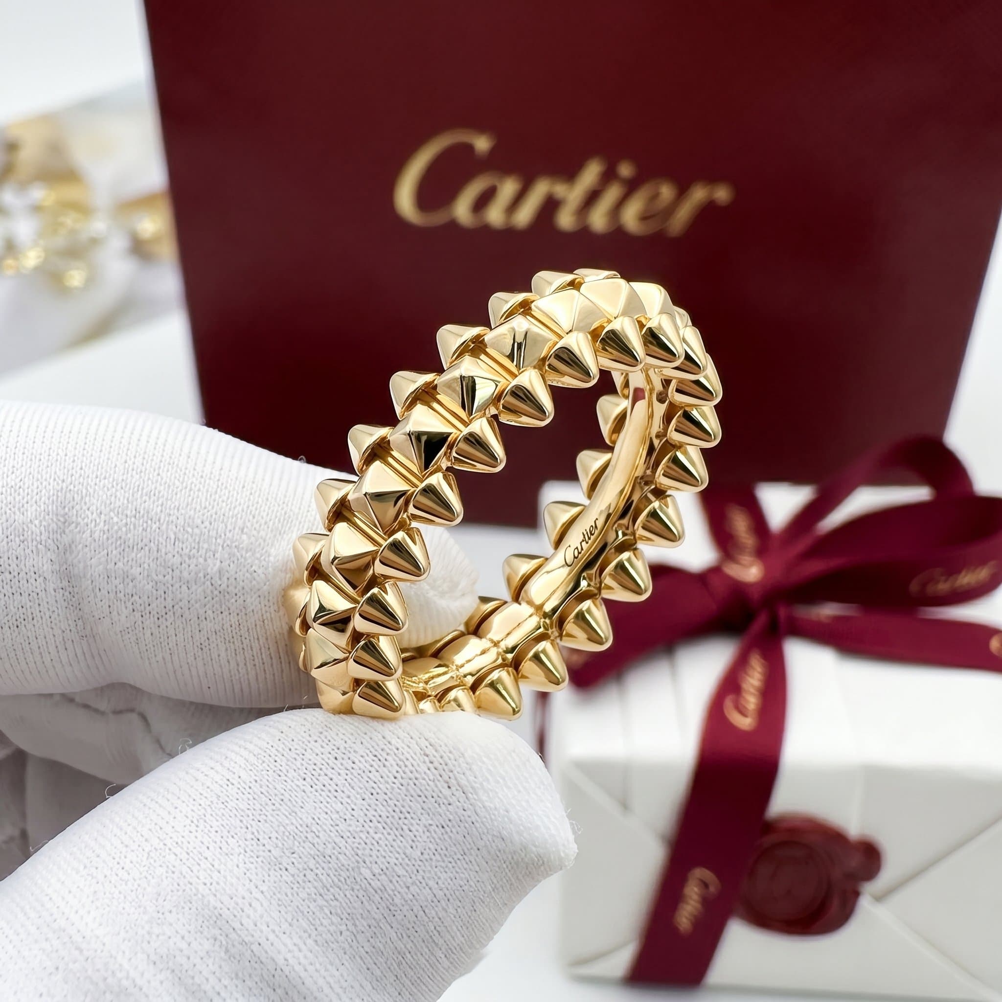 Золотое кольцо Cartier Clash — фото 2
