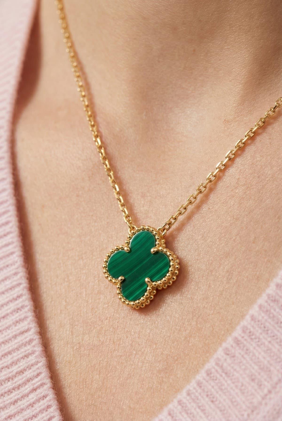 Золотая подвеска Van Cleef Vintage Alhambra с малахитом — фото 3