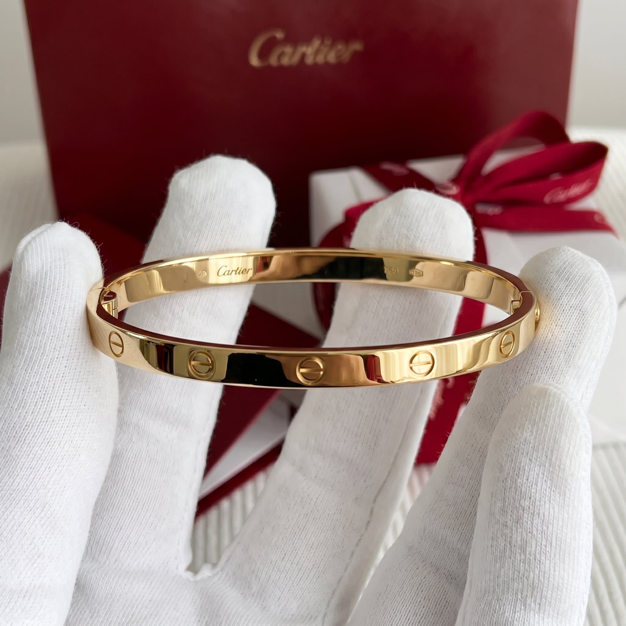 Золотой браслет Cartier Love, средняя модель, Жёлтое золото