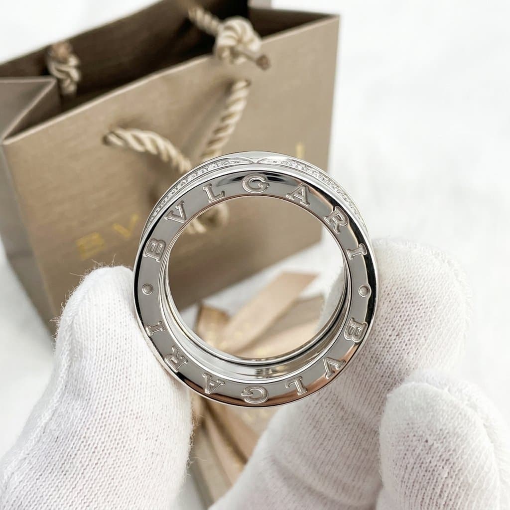Кольцо B.zero1 Bvlgari из белого золота с бриллиантами