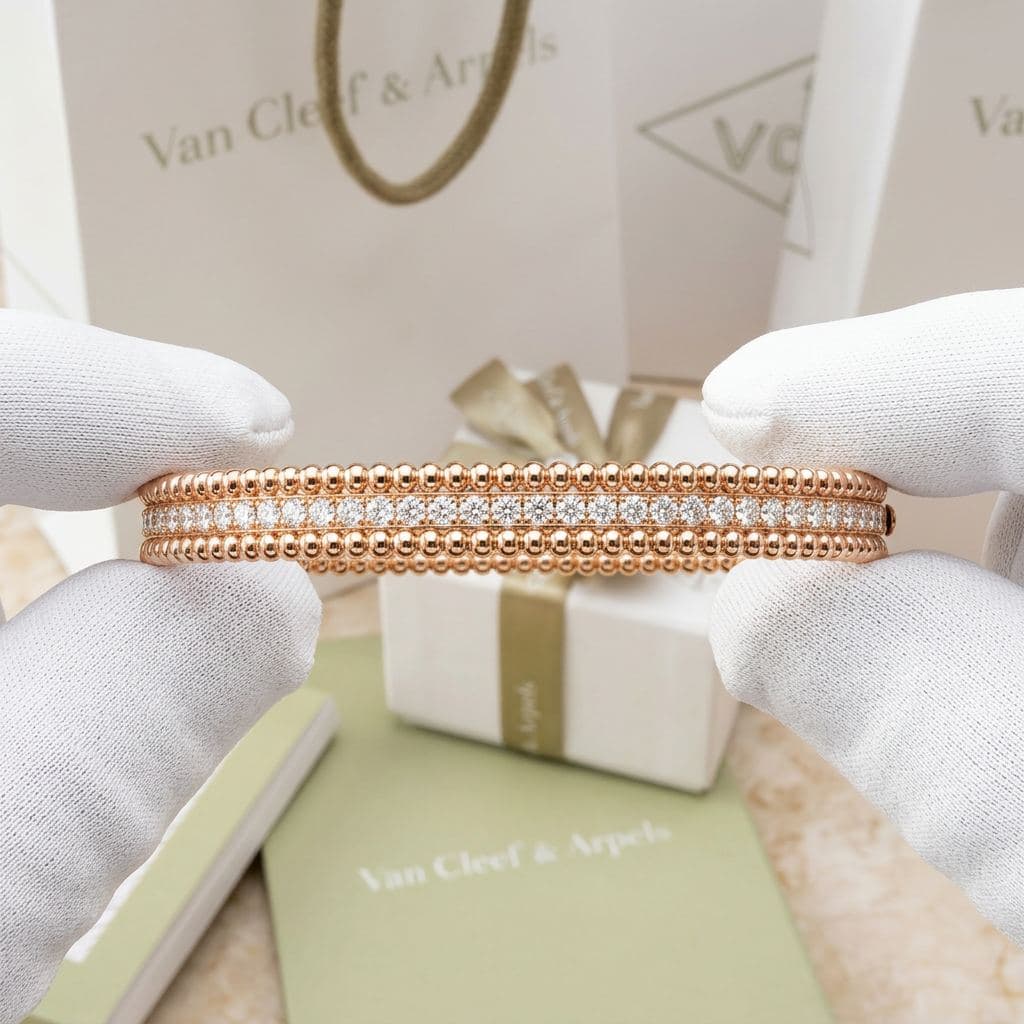 Браслет Van Cleef & Arpels Perlée с бриллиантами, 1 ряд, модель extra small, розовое золото — фото 4