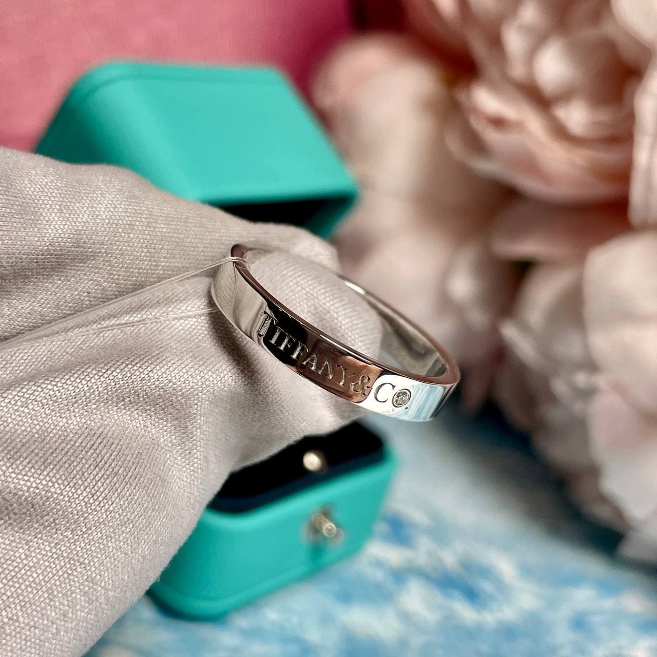 Кольцо Tiffany Co с 1 бриллиантом 0,01ct (белое золото 585) — фото 3