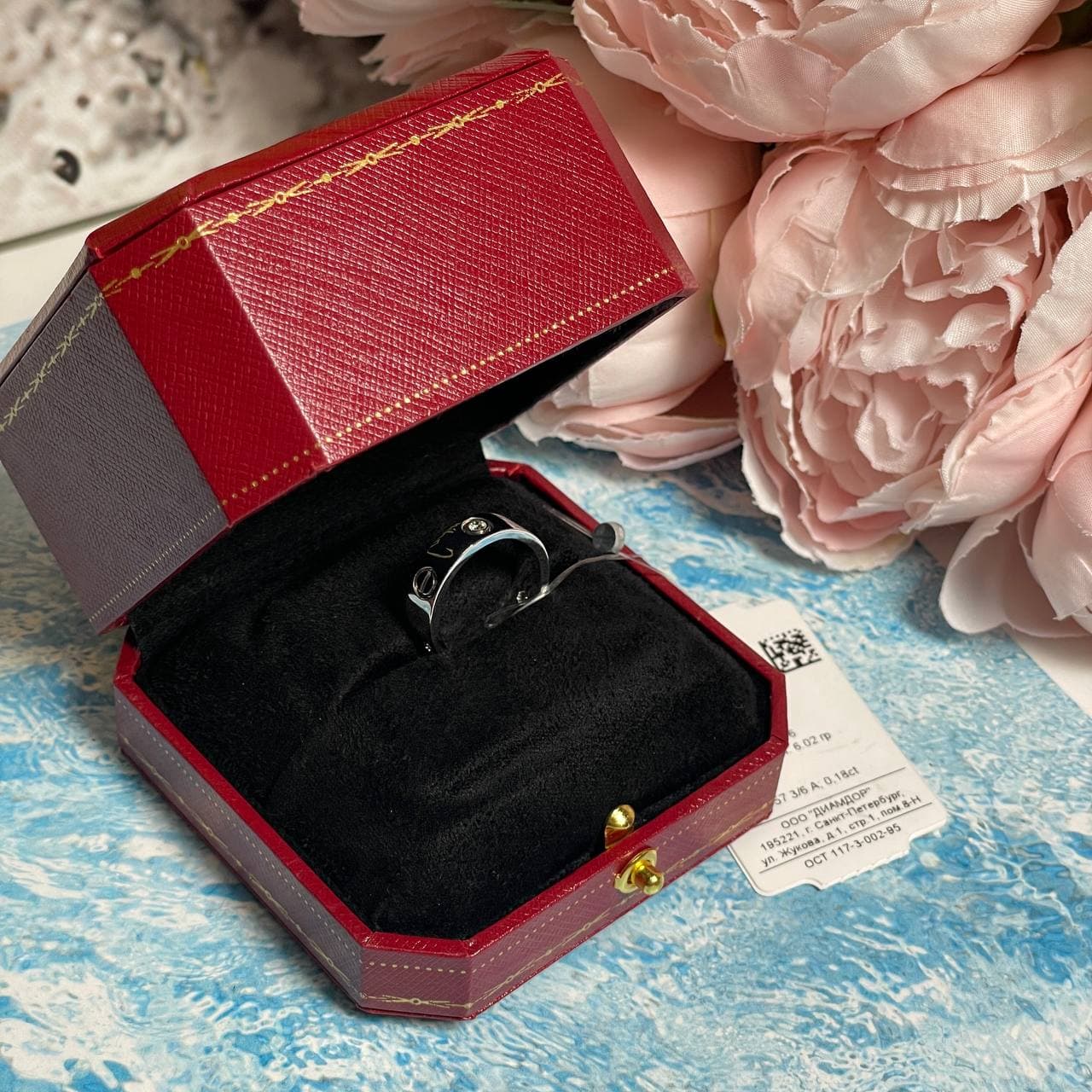 Кольцо Cartier Love уменьшенная модель с 3 бриллиантами (белое золото 585) — фото 4