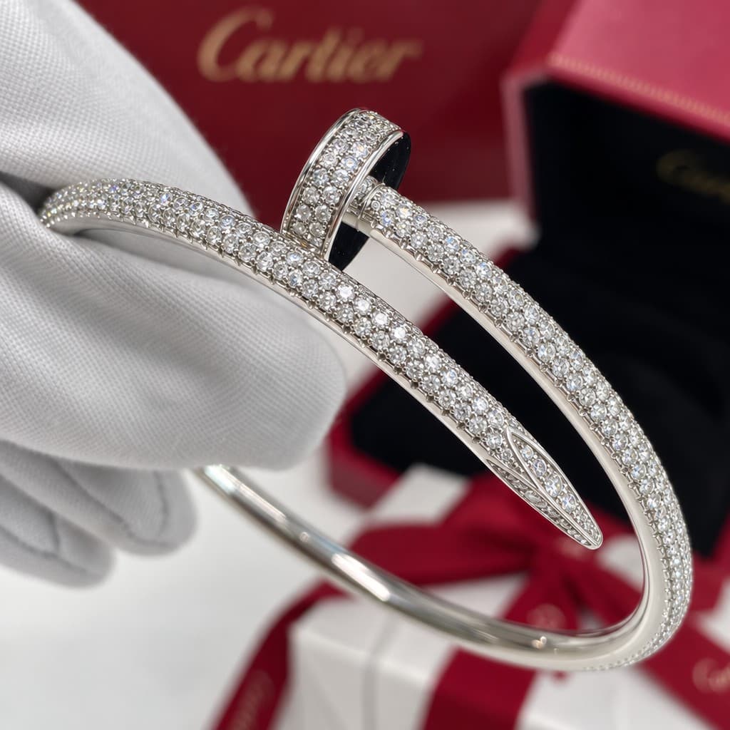 Cartier Браслет Cartier Juste Un Clou Pave 2,56 ct
