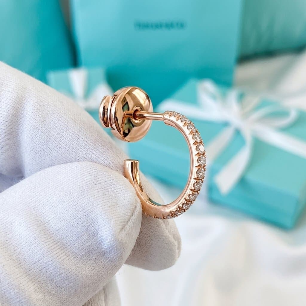 Tiffany Metro — серьги-кольца с бриллиантами, малые, Розовое золото