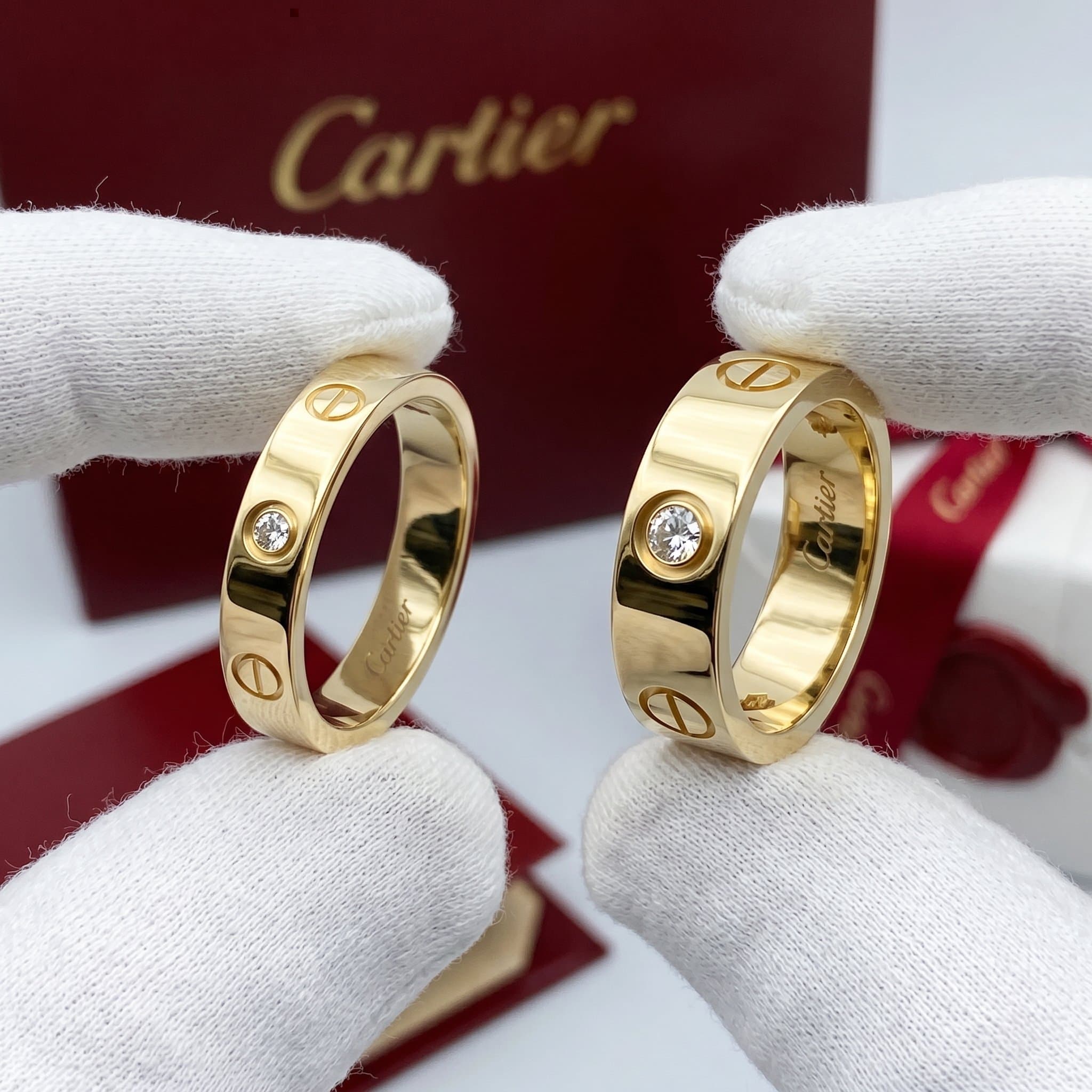 Золотое кольцо Cartier Love с бриллиантами, классическая модель, 3 бриллианта — фото 4